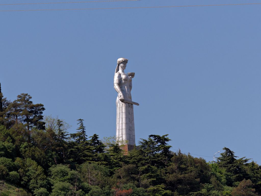 Kartlis Deda Statue
