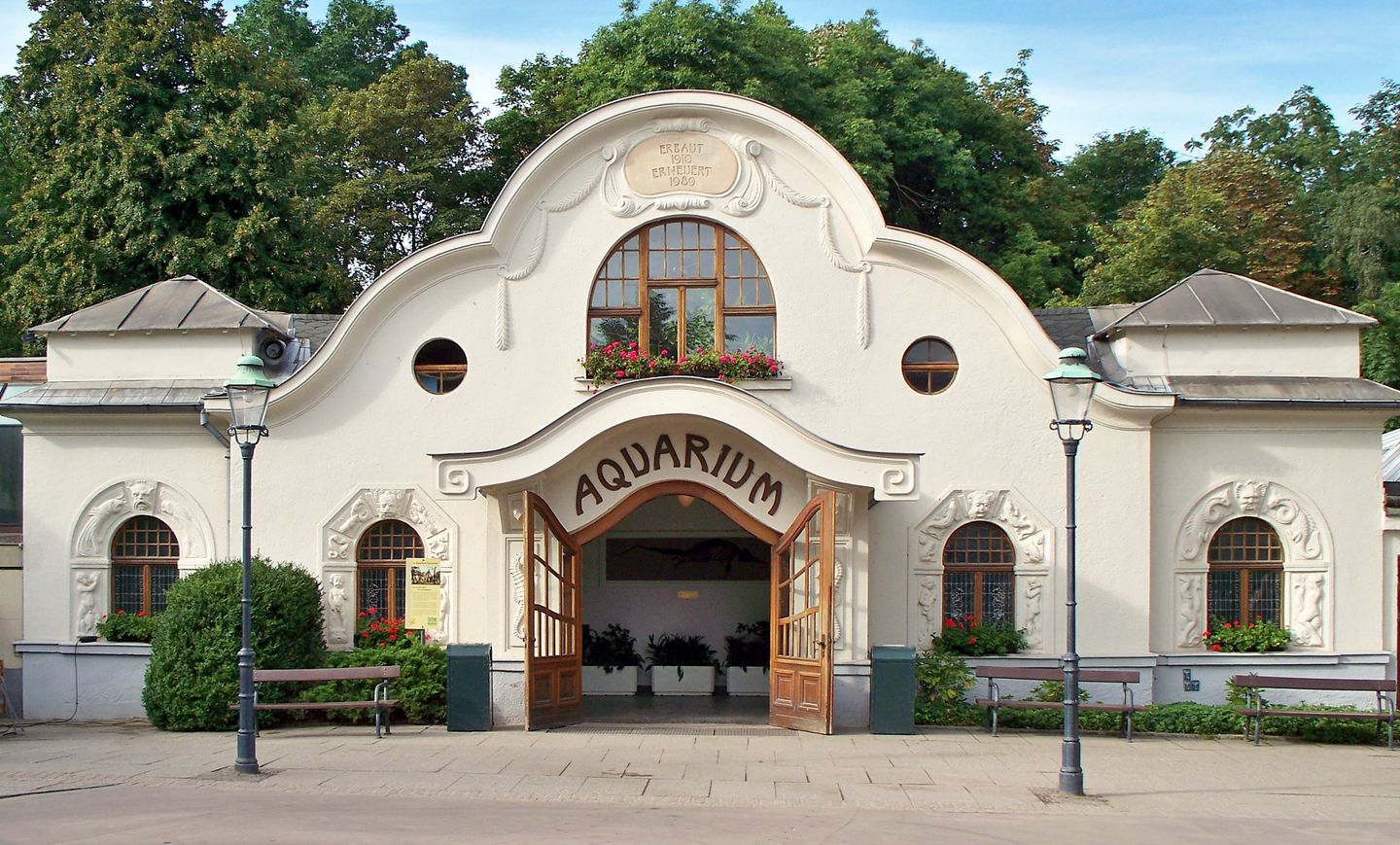 Zoo Leipzig Aquarium Entrance