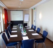 Hotel Bodeblick.Tagungstechnik.Seminarraum.hotels/fd6d9430fa436fae6185be6decf2623047edbc3a/item/hotel-bodeblick-seminarraum-52011.jpg