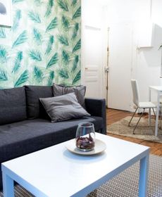Pelicanstay in Central Paris