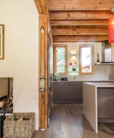 Cozy Chalet in Rhone Alpes with Terrace