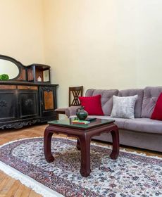 Wehost Apartment Antique