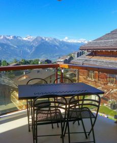 Apartment Domaine Des Reines B4 by Interhome