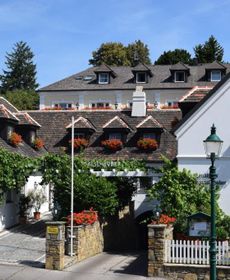 Hotel Pension Landhaus Fuhrgassl Huber