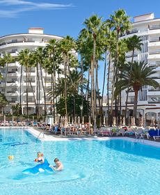 Hotel Servatur Waikiki