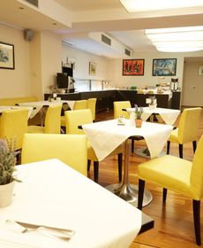 Pakat Suites