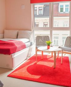 Full House Studios - the Red Apartment - Netflix + Wifi Inkl.