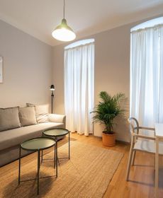 Modern And Lovely Apartment - Close To the Center