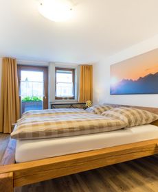 Ferienwohnungen Alpentraum - Landhaus Eberle