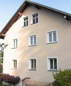 Modern Holiday Home with Garden Near Forest in Tretting