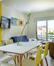 Anonymous - 2br - 2floors - Central