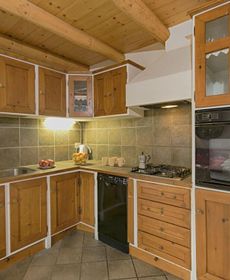 Typical Cottage in Bellamonte Italy with Jacuzzi