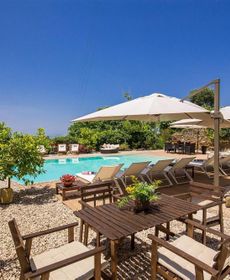 Villa Rococo - Luxury Period Villa with Pool And Sea Views