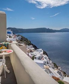 Aerie-Santorini