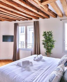 B 366 - Quartier Latin - Deluxe Appartement
