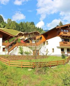 Luxurious Apartment in Saalbach-Hinterglemm with Terrace