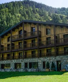 Tetras Lodge