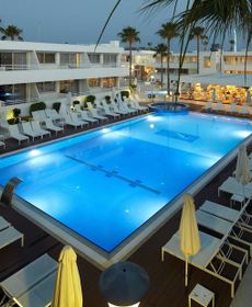 Melpoantia Luxury Apartments & Suites