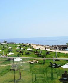 Amphora Hotel & Suites