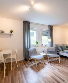 Eg Wohnung, Zentral, Top Anbindung, Terrasse Und Tiefgarage