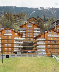 Apartment Domaine Des Reines D14 by Interhome