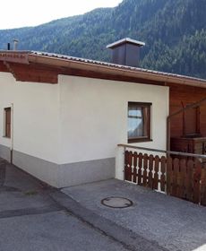 Spacious Apartment in Tyrol with Mountain View