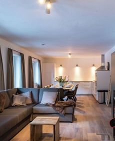 Quaint Chalet in Saalbach-Hinterglemm with Private Sauna