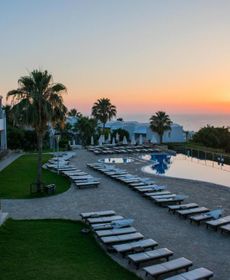 Theo Sunset Bay Holiday Village