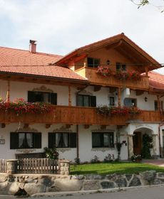 Gästehäuser Holzerhof