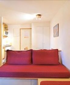 Residence Les Coches Studio in a Family Resort at the Bottom of the Sl