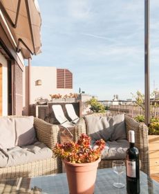 Elevated Experience - Urquinaona