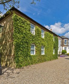 Stuart House Hotel