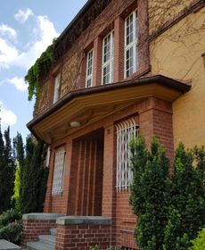 Ressel Mansion