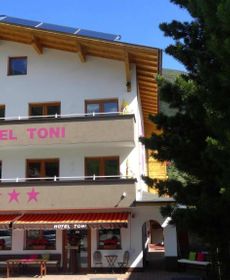 Hotel Toni