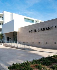 Diamant Hotel And Diamant Aparthotel