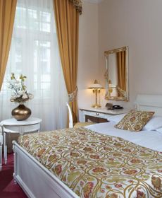 Alqush Downtown Hotel