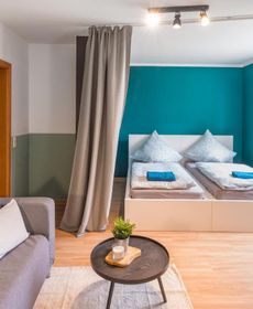 Schone Wohnung Mit Kleiner Terrasse in Dresden