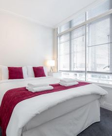 Roomspace Apartments -River House