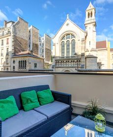 Pelicanstay Near Rue de la Pompe Metro