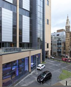 Club Living - Tower Bridge 1