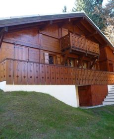 Chalet with 3 Bedrooms in Arâches-La-Frasse, with Wonderful Mountain V