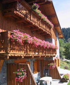 Apartment with 2 Bedrooms in Champagny-En-Vanoise, with Furnished Gard