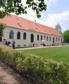 Kavaliershaus Suitehotel Am Finckenersee