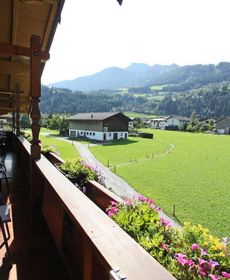 Cozy Apartment in Zell Am Ziller with Balcony