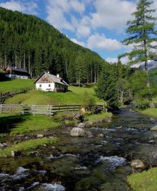 Cosy Apartment in Tamsweg with Private Garden