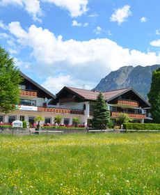 hotel restaurant cafe fuggerhof