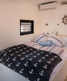 Hausboote Und Ferienhäuser Marina Mücheln