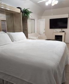 Bermuda Connections Accommodations (Adults only)