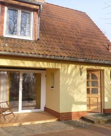 Peaceful Holiday Home in Niendorf with Garden Seating And Parking