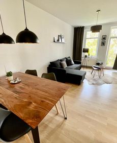 Purer Luxus Mit 2 Schlafzimmern, Balkon Und Privat-Parkplatz